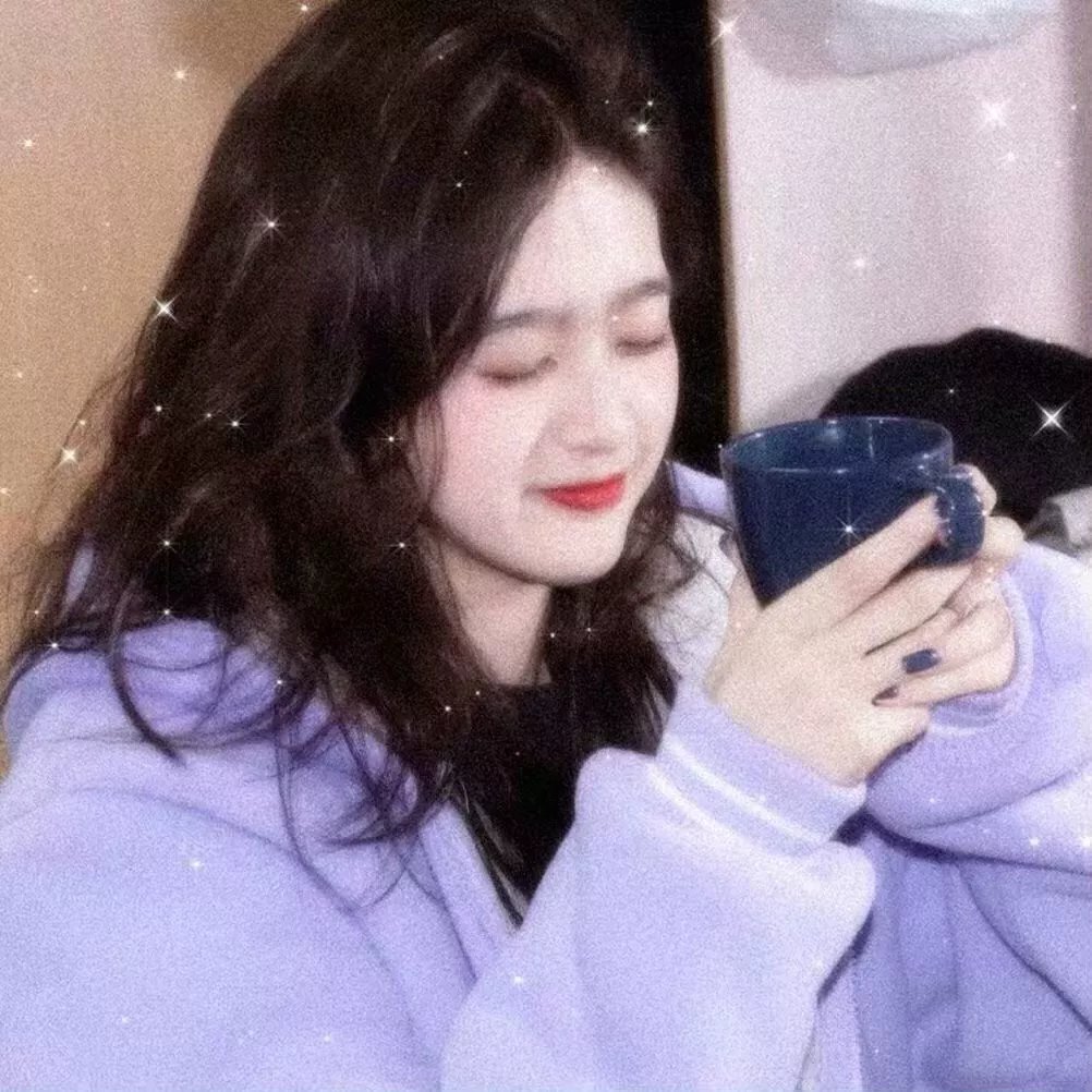 她房间里的云